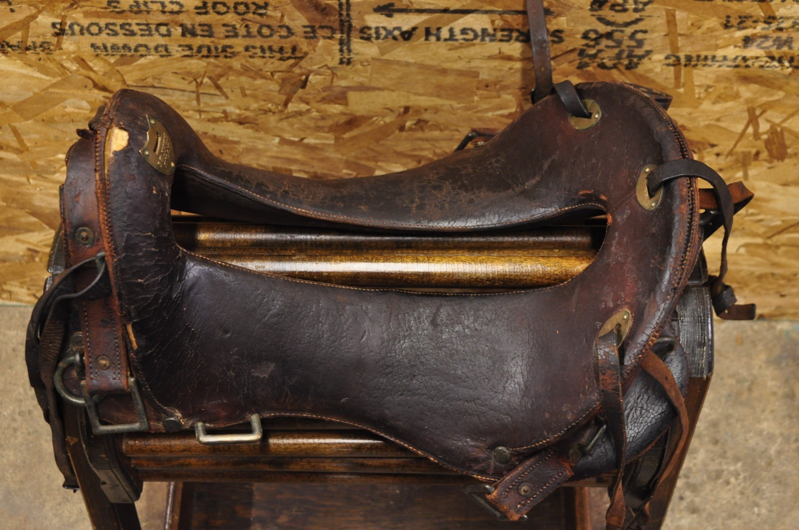 Antique McClellan Brown Leather 12 inch WWI Calvary Horse Saddle, Circa 1900