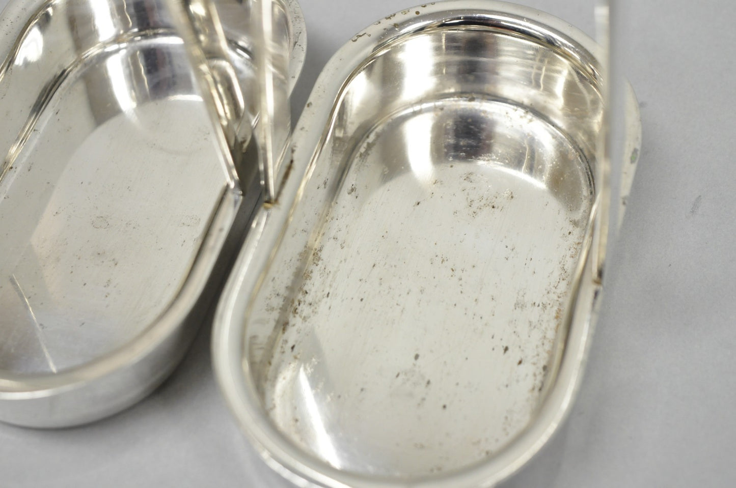 Vintage Modern Silver Plated Dinner Oil Caddy & (10) Toast Bread Racks - 12 Pcs