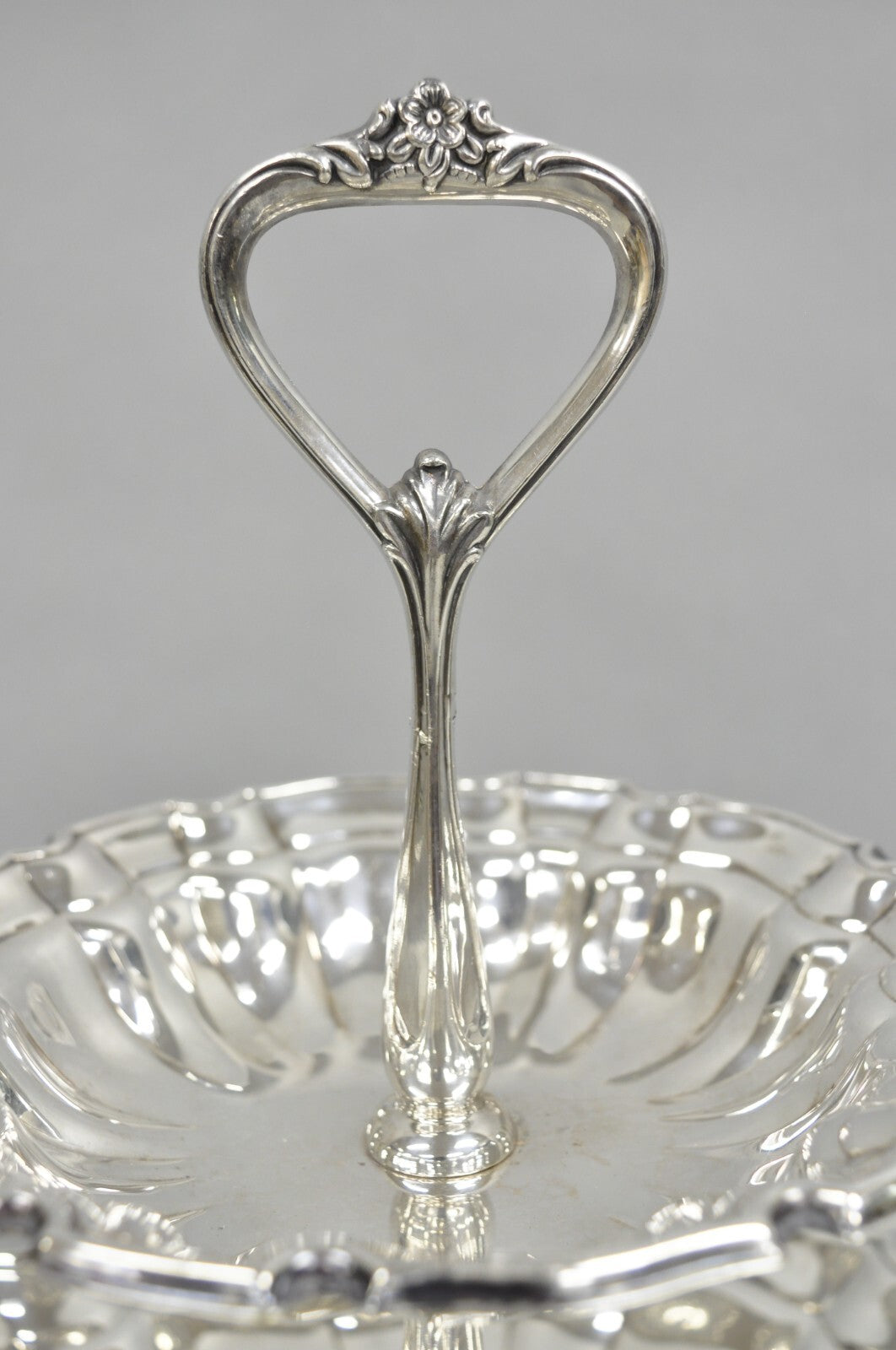 Towle Victorian Silver Plated 2 Tier Scalloped Pastry Serving Display Platter