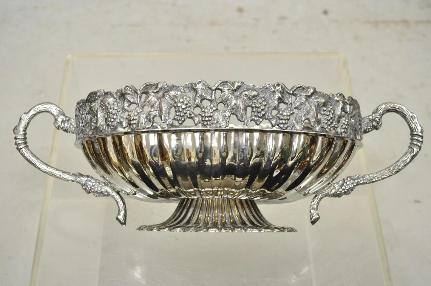 Antique Victorian Silver Plate Grapevine Oval Twin Handle Centerpiece Fruit Bowl