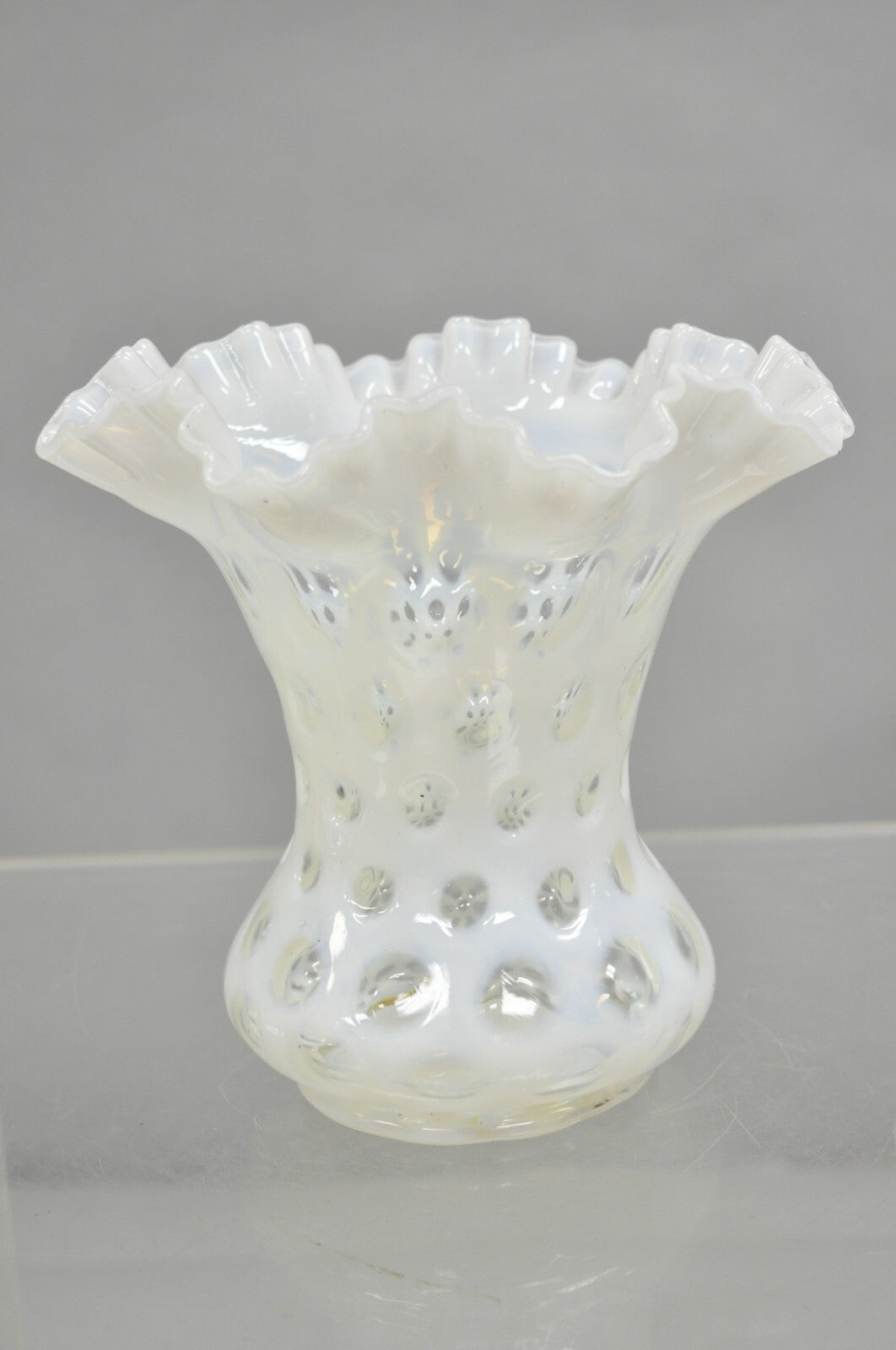 Vintage Fenton White Coin Dot Opalescent Art Glass Ruffle Edge Flower Vase