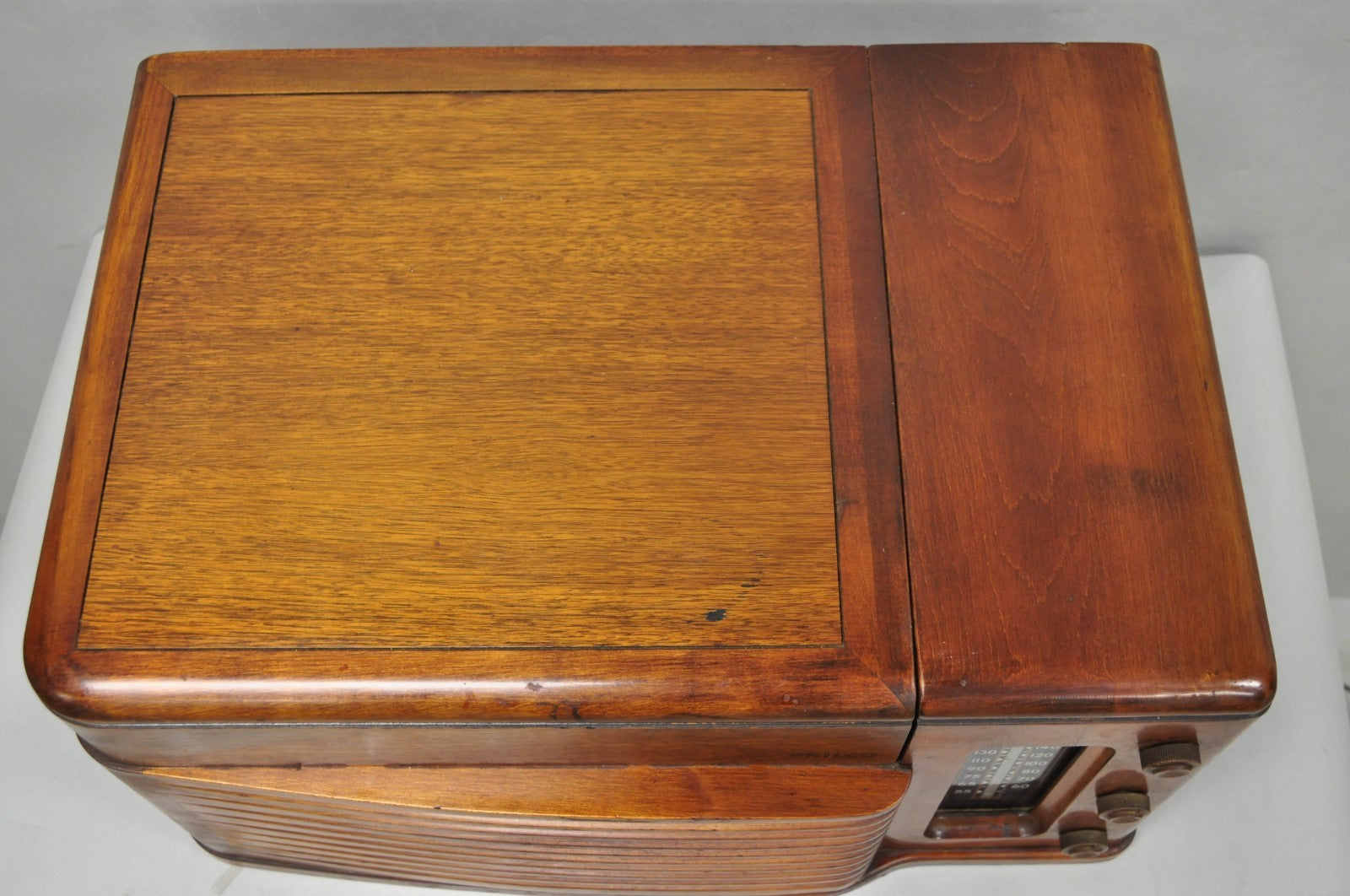 Antique Philco Tube Radio Table Record Player Mahogany Case Model 46-1203