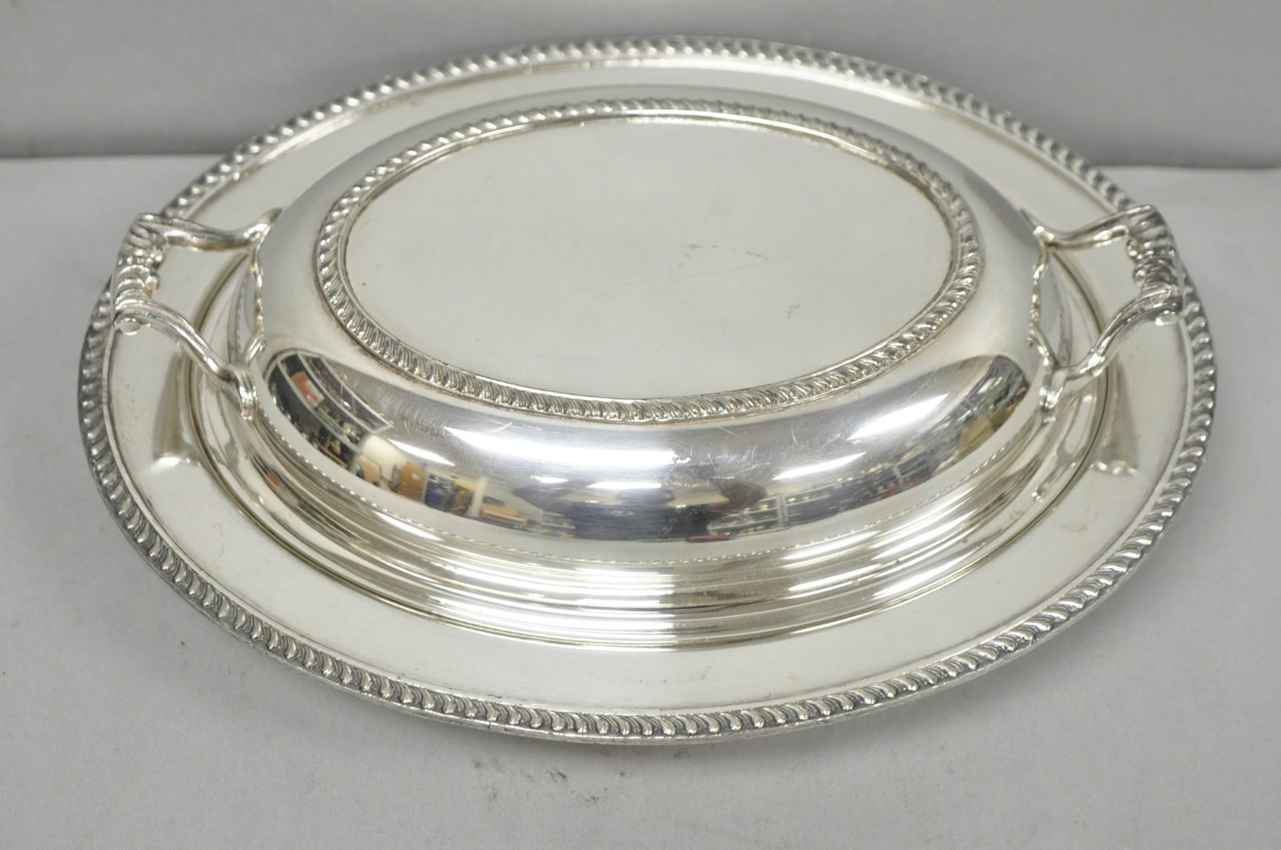 Vintage Modern Silver Mfg Co Silver Plated Twin Handle Vegetable Serving Dish