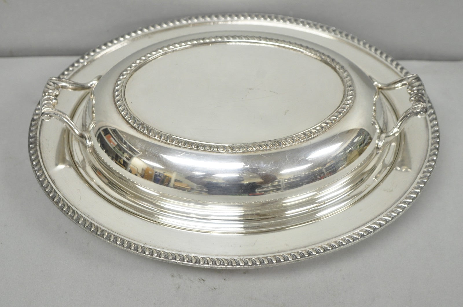 Vintage Modern Silver Mfg Co Silver Plated Twin Handle Vegetable Serving Dish