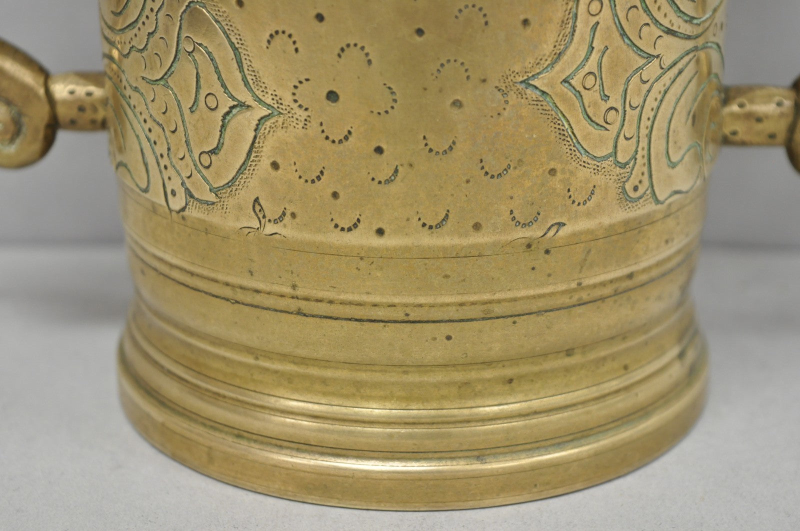 Vintage Primitive Solid Brass Mortar & Pestle Apothecary Medicine Herb Grinder