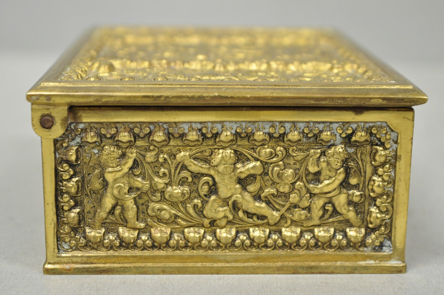 Antique Louis XV Style Brass Bronze Cherub Vanity Jewelry Tobacco Box Humidor