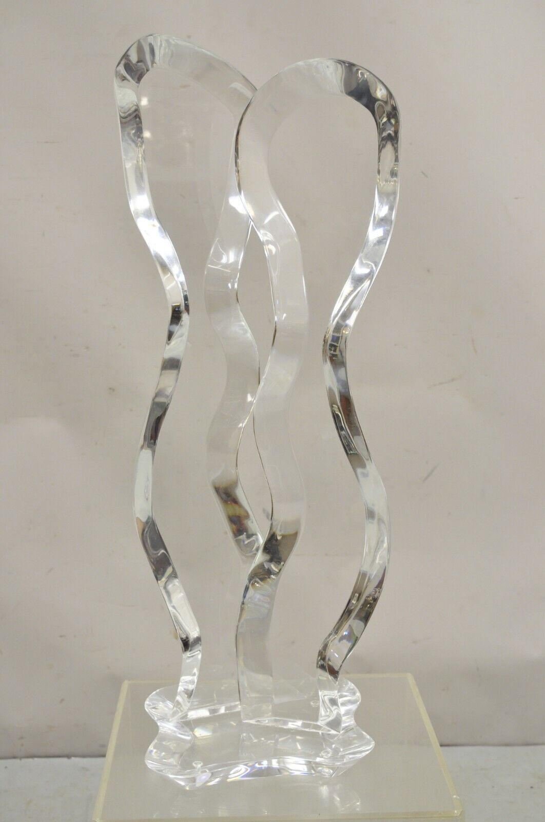 Vintage Van Teal Mid Century Sculptural Lucite Acrylic People Couple Sculpture