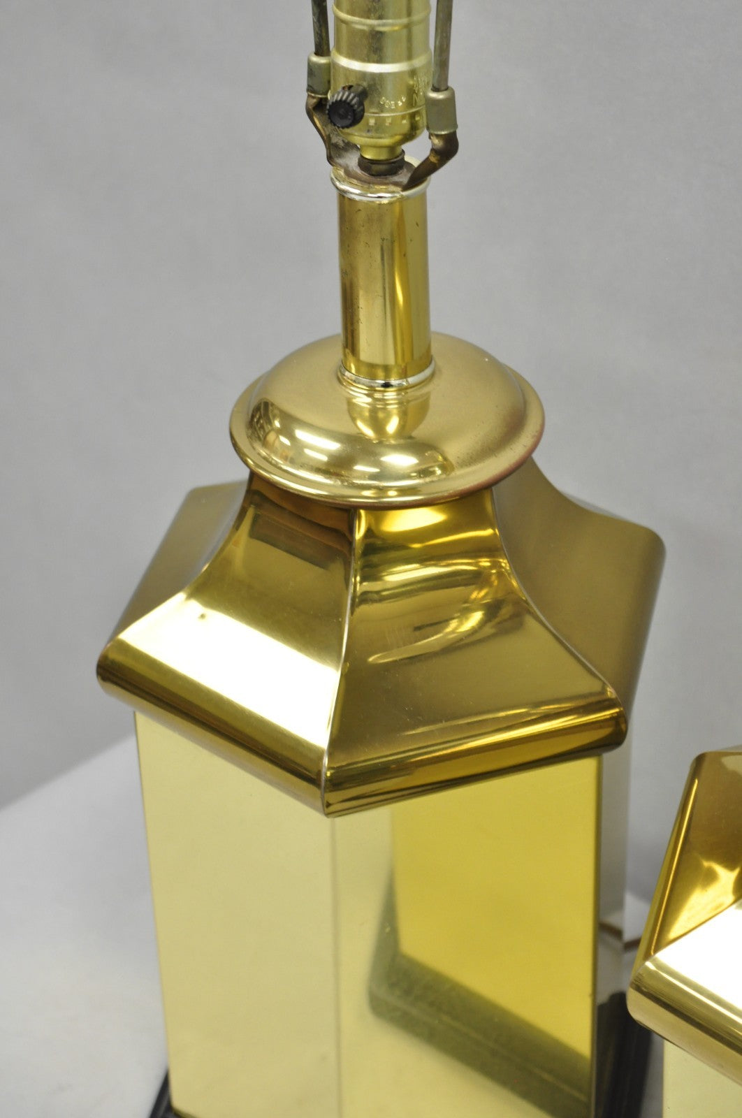 Vintage Chinoiserie Brass Hexagonal Oriental Ginger Jar Table Lamps - a Pair