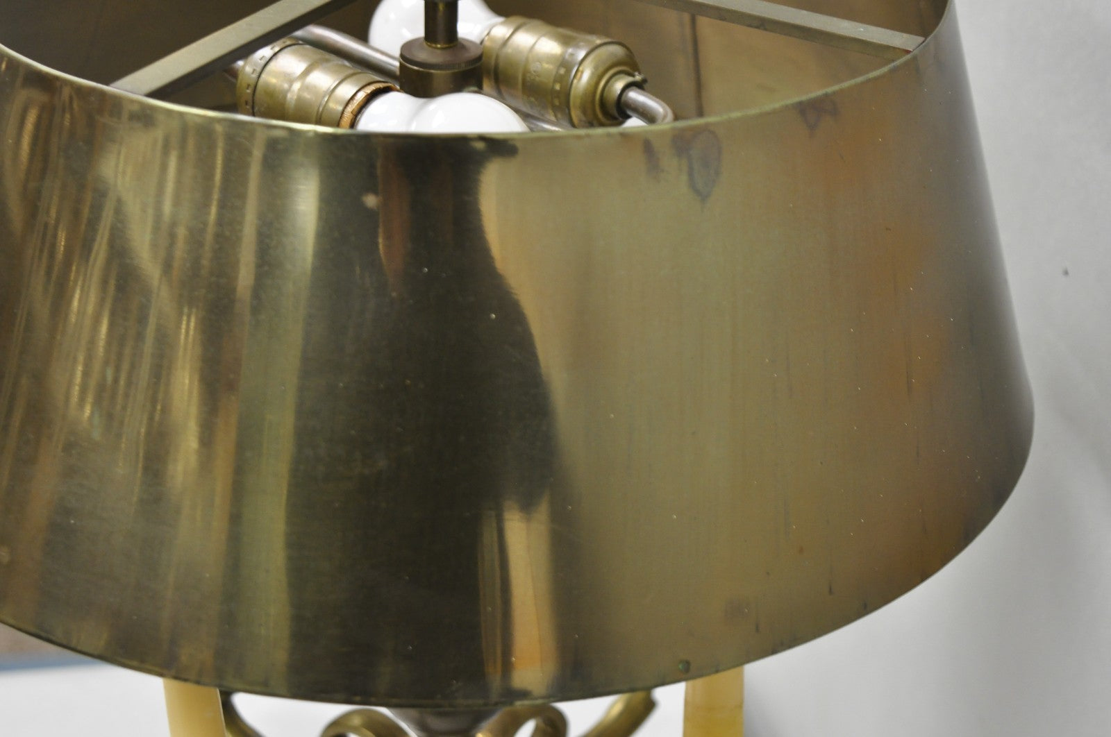 Vintage Chapman French Country Brass Tole Metal Bouillotte Desk Table Lamp