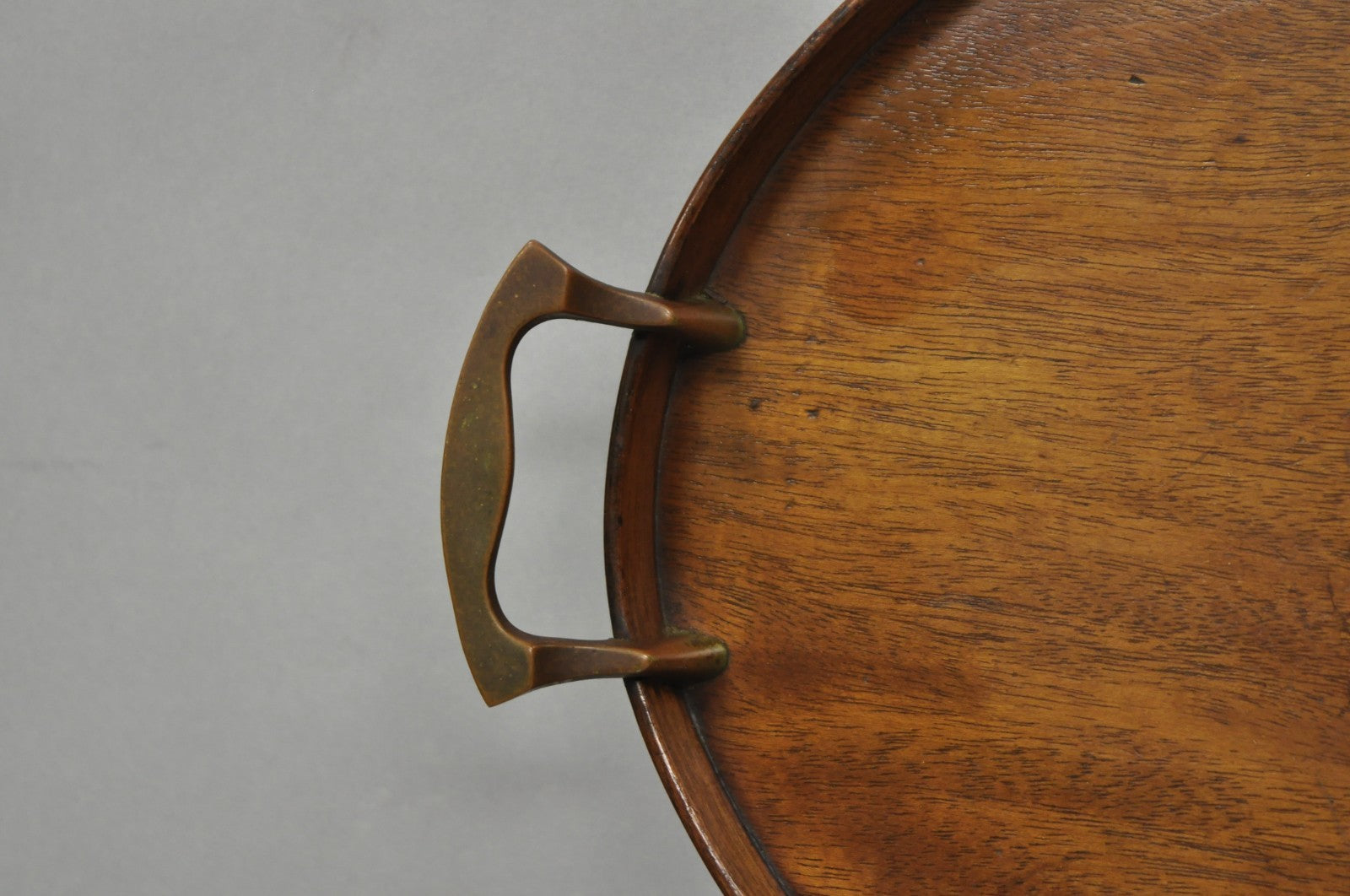 Antique English Edwardian Oval Mahogany Butlers Bar Serving Tray with Urn Inlay