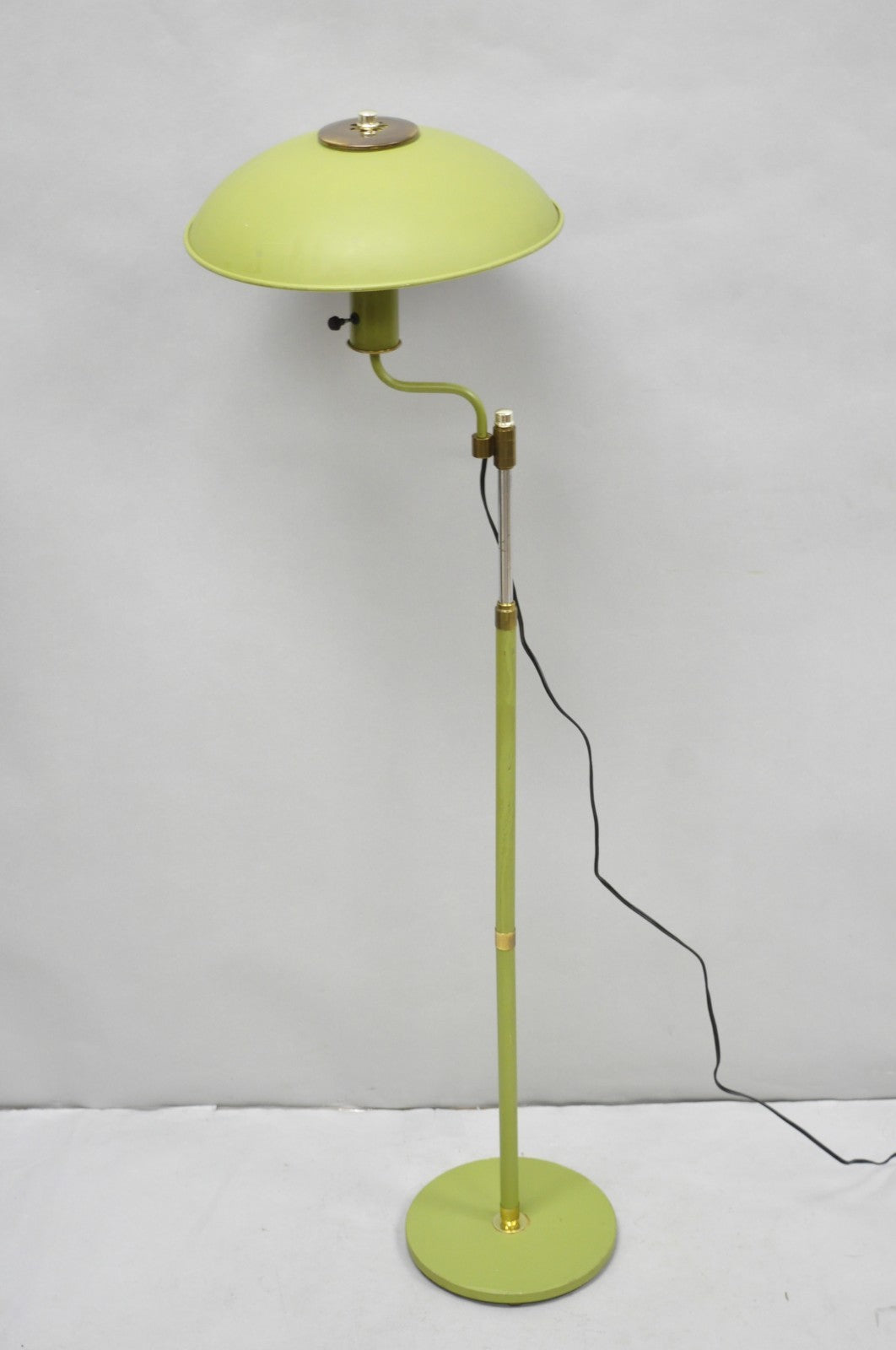 Vintage Mid Century Modern Avocado Green Adjustable Flying Saucer Floor Lamp