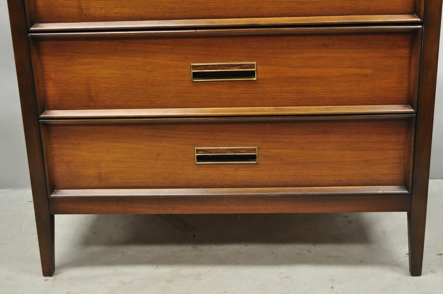Vintage Drexel Mid Century Modern Walnut 5 Drawer Tall Chest Dresser Highboy