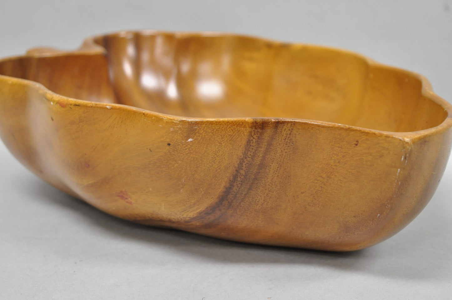 Vintage Mid Century Modern Monkey Pod Carved Koa Wood Banana Leaf 16" Fruit Bowl