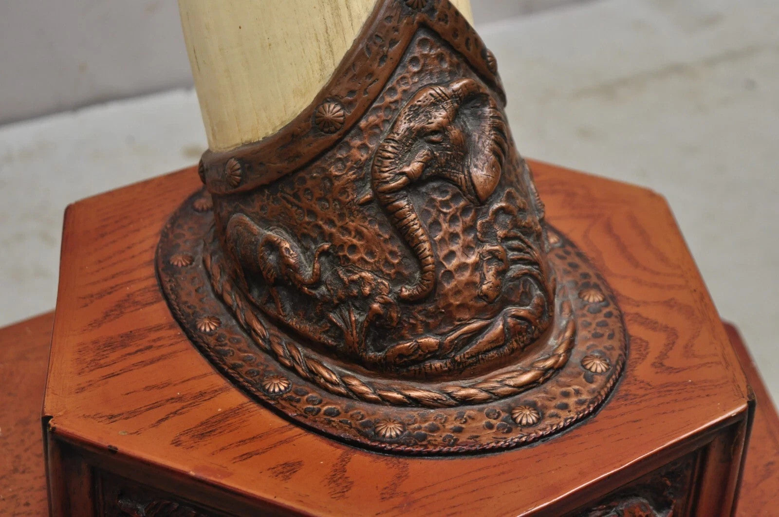 Vintage Chinoiserie African Safari Faux Horn Tusk Fiberglass Floor Lamp