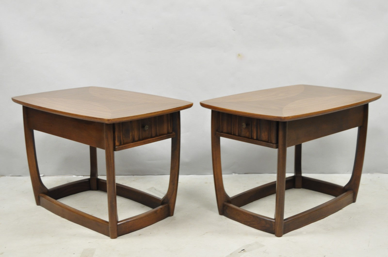 Vintage Mid Century Modern Sculpted Walnut & Laminate Coffee End Table Set 3 Pc