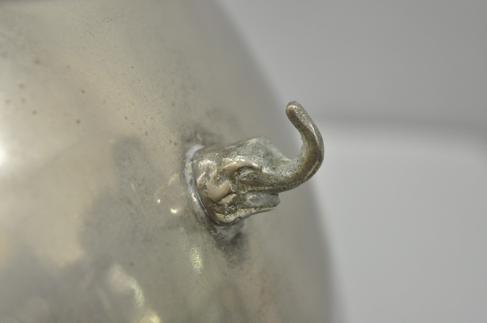Vintage Mid Century Modern Large Steel Metal Champagne Ice Bucket w/ Elephants