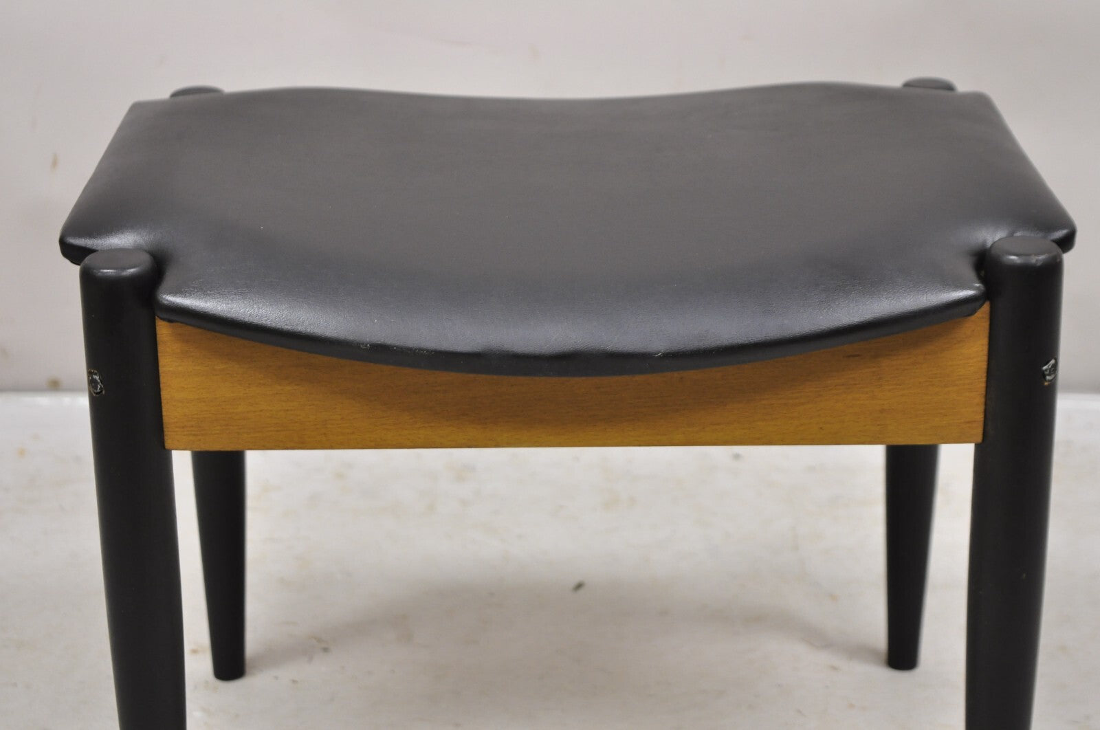 Norco Mid Century Modern Sculpted Footstool Ottoman Tapered Leg Black Vinyl Seat