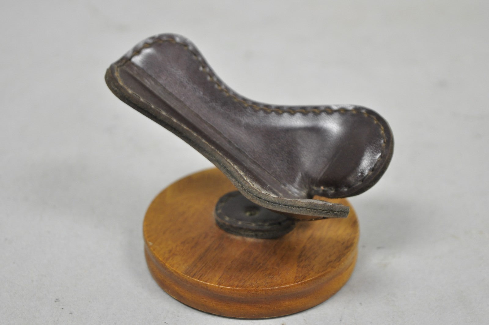 Vintage Turkish Meerschaum Figural Hand Carved Bearded Man Pipe on Walnut Stand