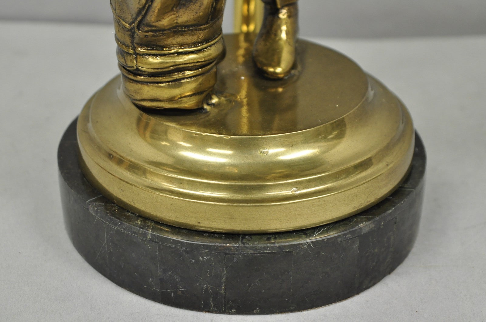 Vintage Maitland Smith Bronze Figure Golfer Sculpture Table Lamp w Leather Shade