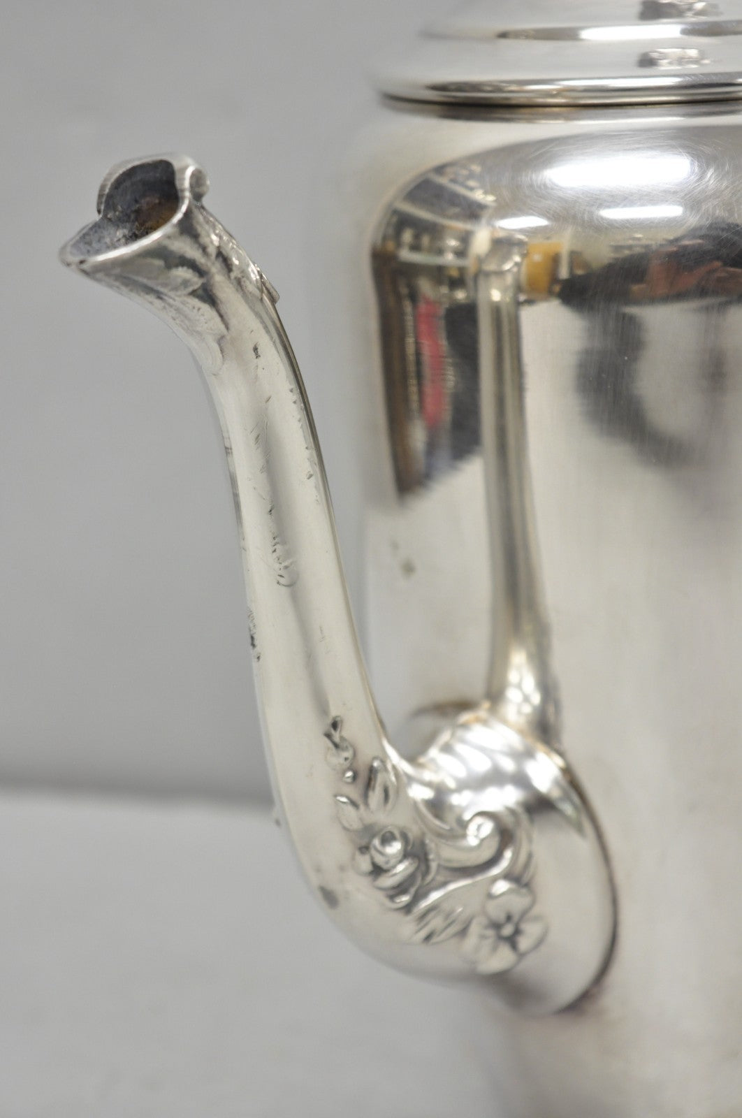 Vintage English Art Nouveau Silver Plated Tulip Flower Handle Design Teapot