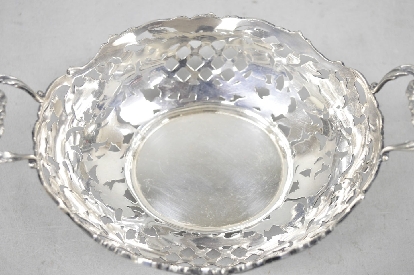Vintage English Victorian Silver Plated Floral Pierced Small Nut Candy Dish