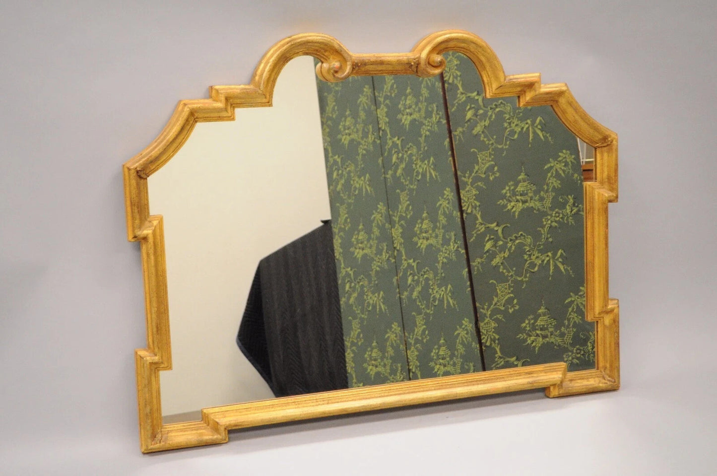 Vintage Italian Hollywood Regency Gold Gilt Carved Wood 32 x 40 Wall Mirror