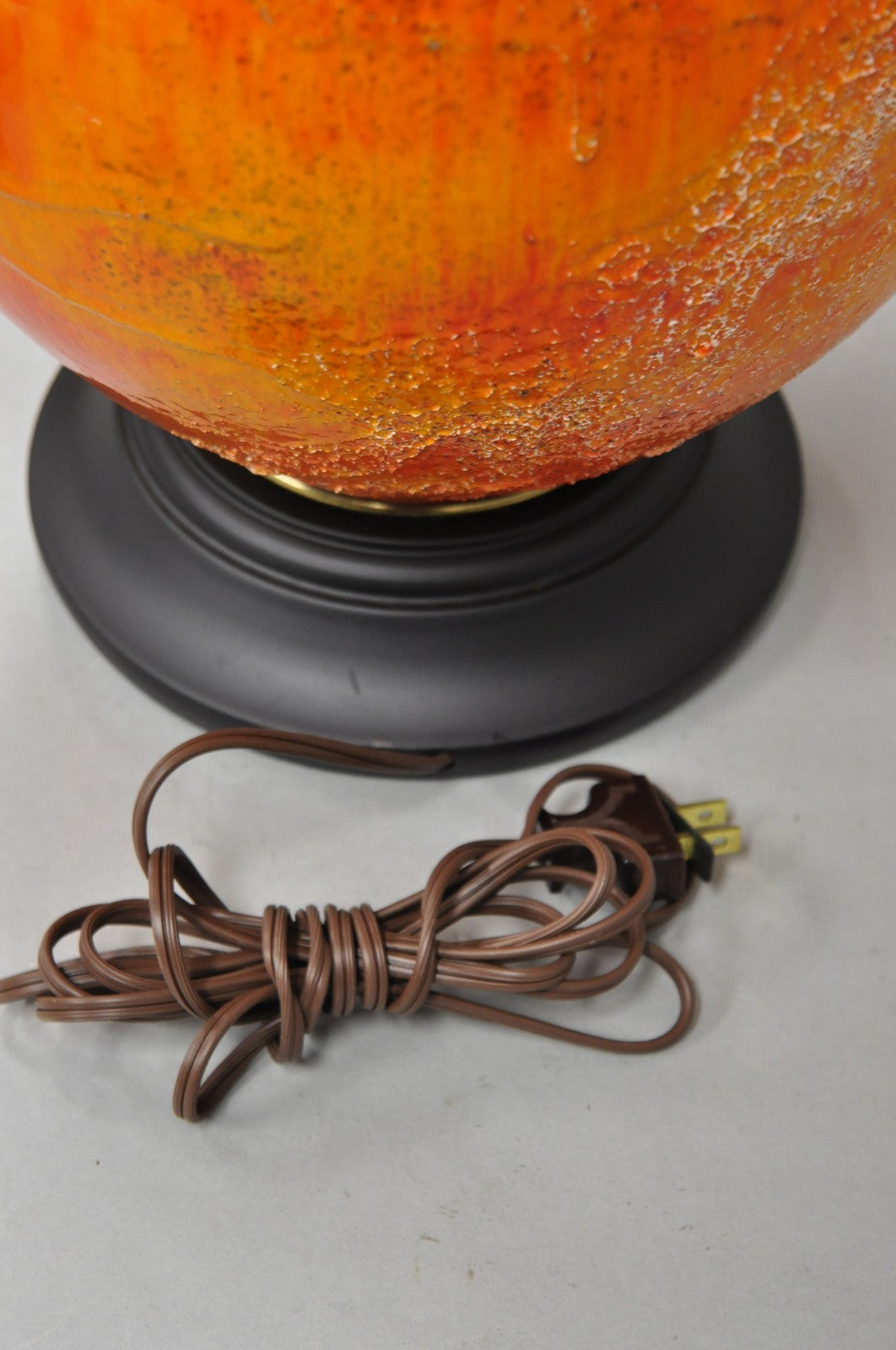 Vintage Mid Century Modern Orange Lava Glazed Bulbous Ceramic Pottery Table Lamp