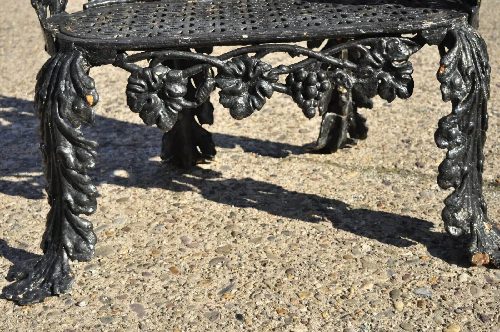 Antique Victorian Cast Iron Grapevine Leaf Small Garden Seat Patio Outdoor Bench