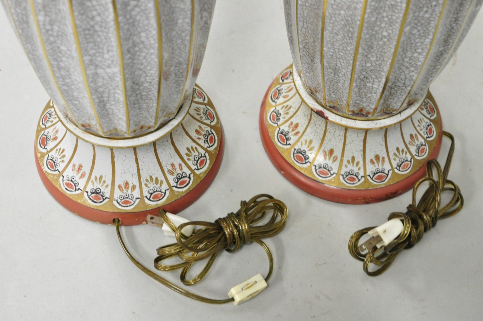 Victorian Red White Floral Painted French Porcelain Jardinière Table Lamps, Pair