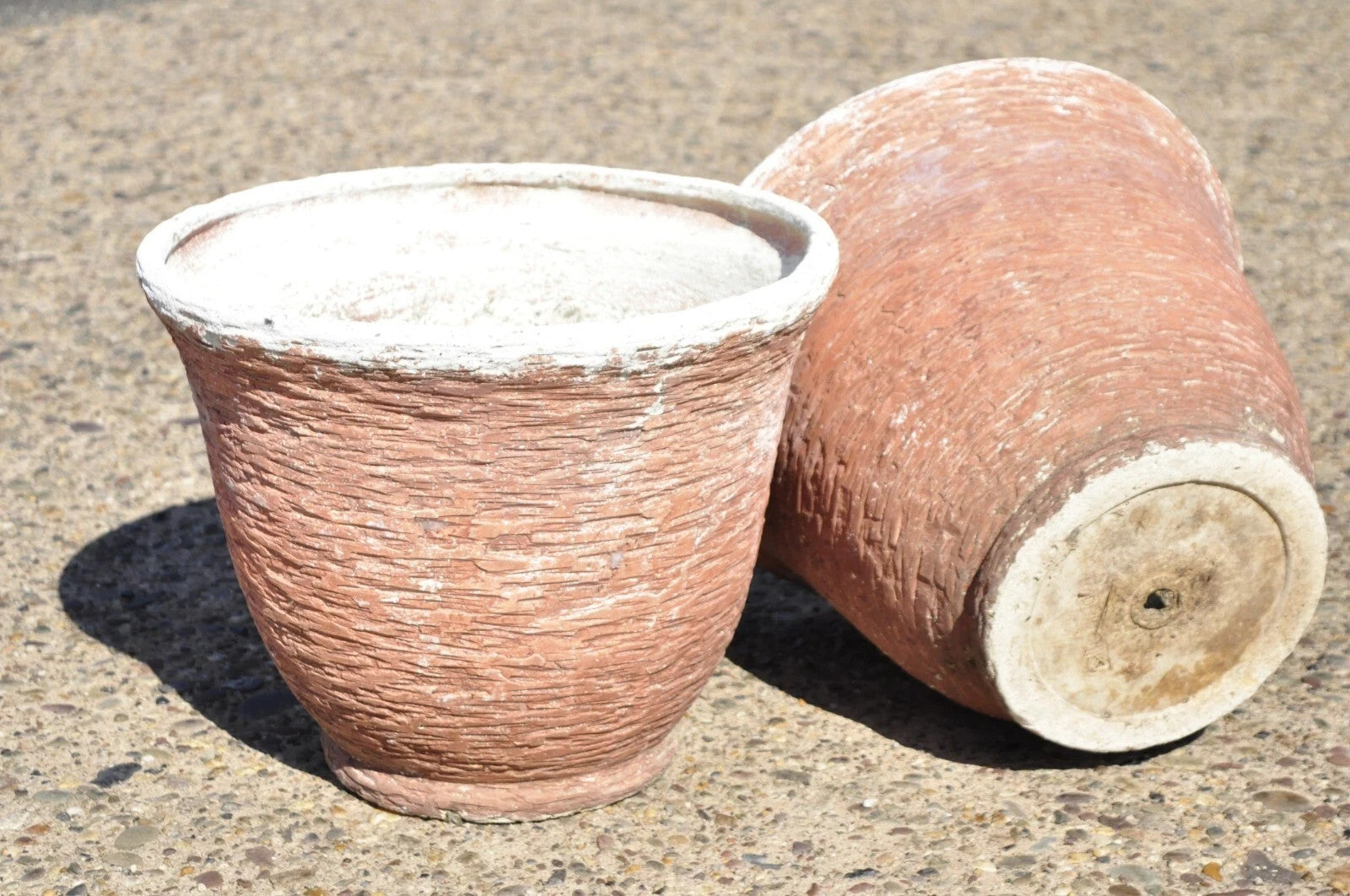 Vintage Red Distress Paint Fiberglass Round Garden Planter Pots Faux Stone Pair