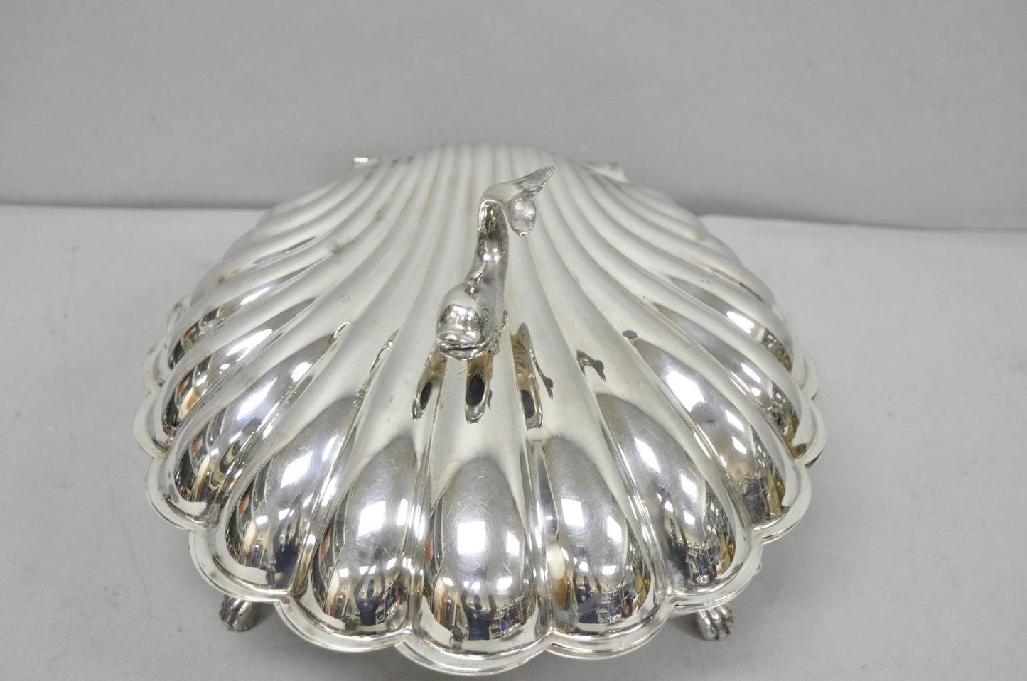 Vintage Eaton Silver Co Regency Silver Plated Clam Shell Warmer w Dolphin Handle