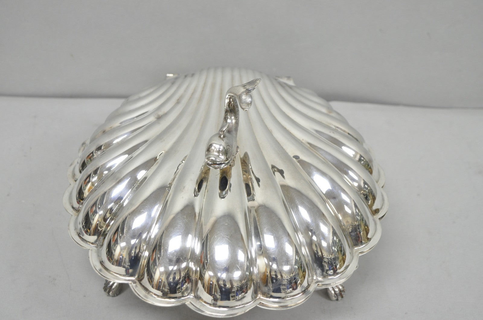 Vintage Eaton Silver Co Regency Silver Plated Clam Shell Warmer w Dolphin Handle
