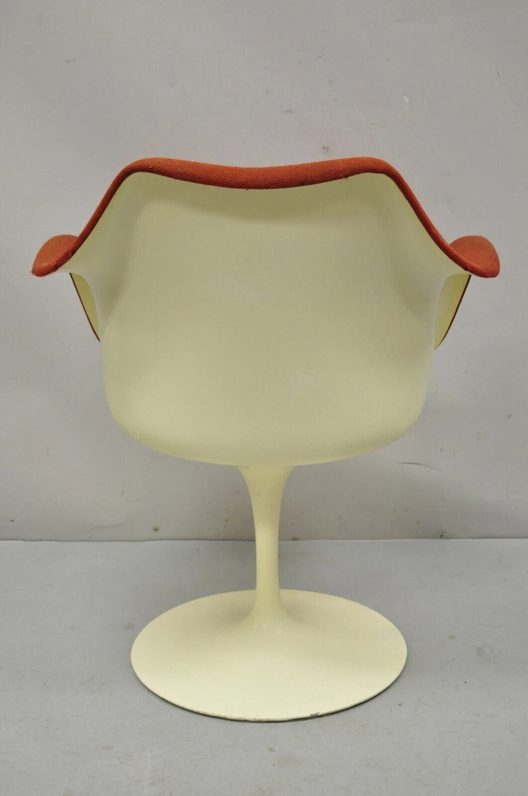 Vintage Knoll Eero Saarinen Red Upholstered Fiberglass Tulip Arm Chair