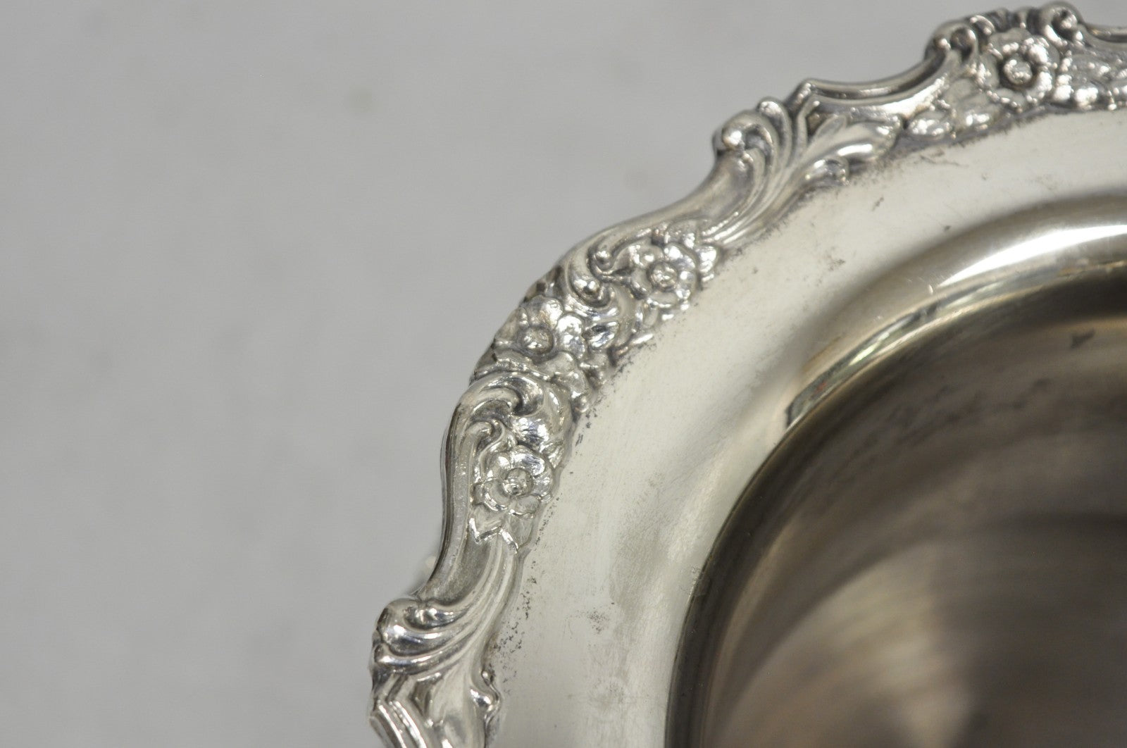 Vintage Oneida Silver Plated Trophy Cup Urn Champagne Chiller Bar Ice Bucket