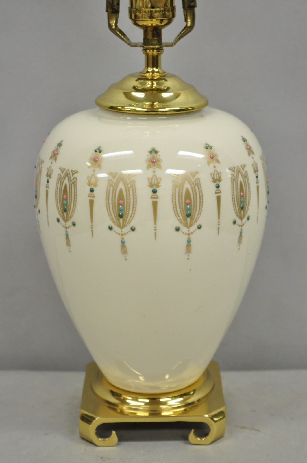 Lenox USA Vintage Porcelain and Brass Cream Jardinierie Decorated Table Lamp