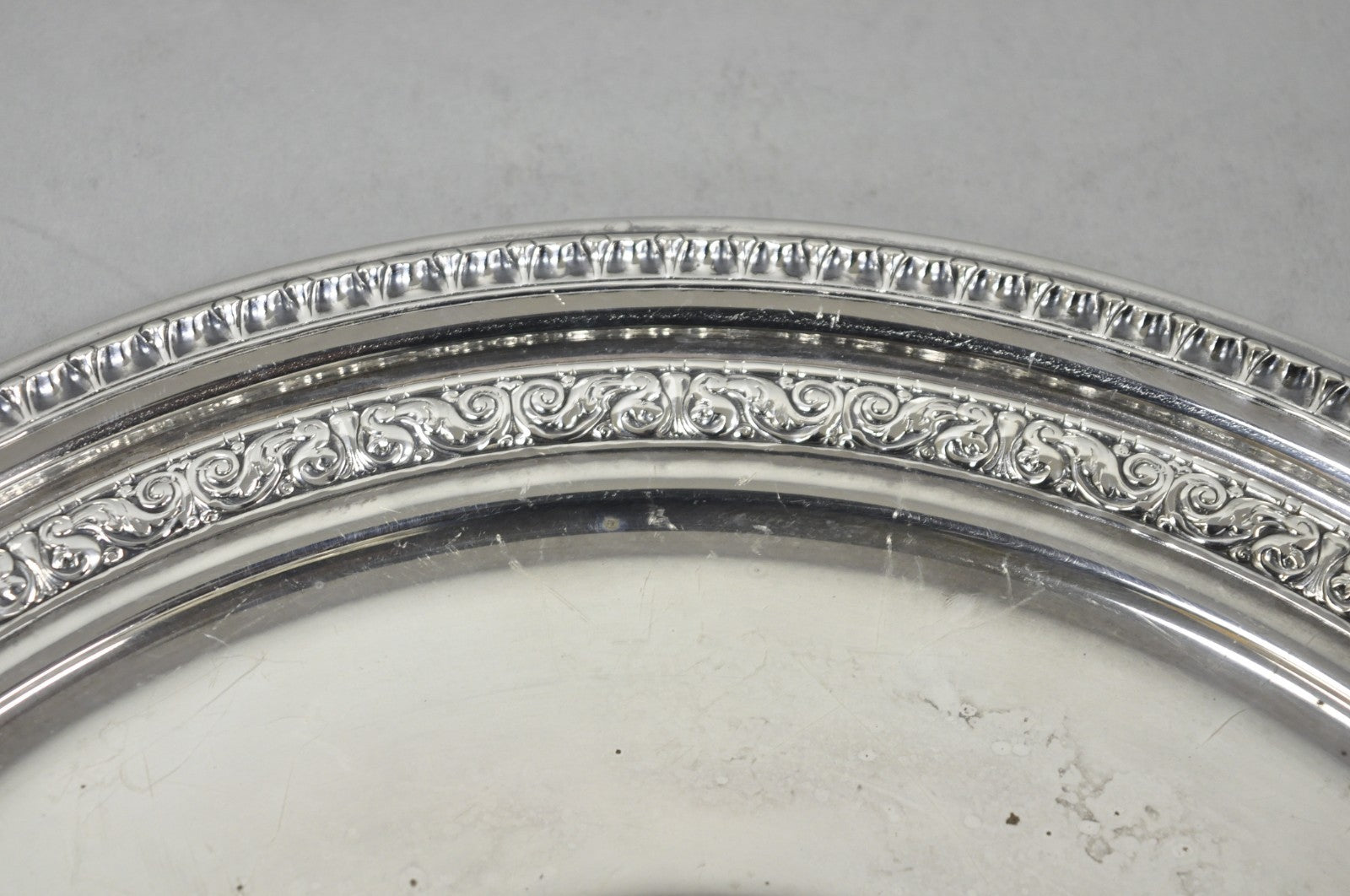 Vintage Reed & Barton 1241 Round Victorian Silver Plated Serving Platter Tray