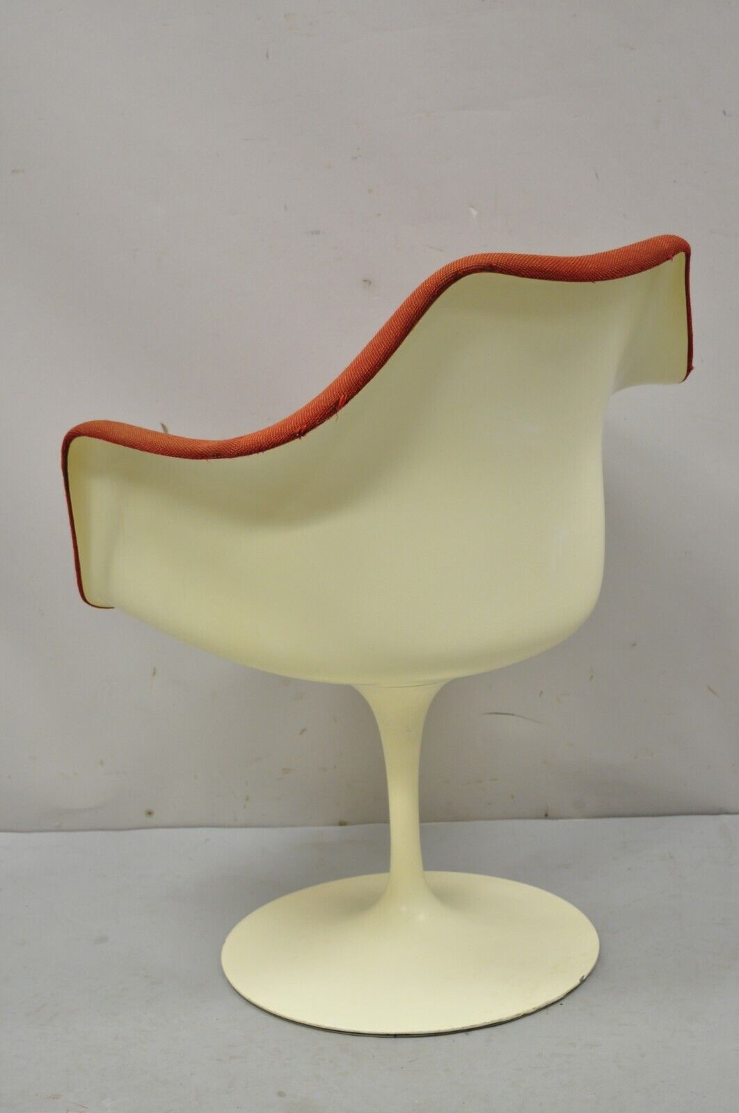 Vintage Knoll Eero Saarinen Red Upholstered Fiberglass Tulip Arm Chair