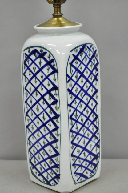 Vintage Chinoiserie Japanese Blue White Porcelain Hand Painted Vase Table Lamp