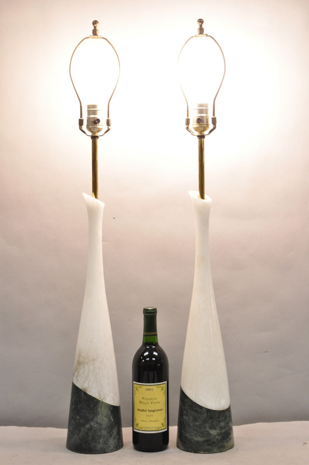 Vintage Italian Mid Century Modern 2 Tone Alabaster Green White Table Lamp Pair