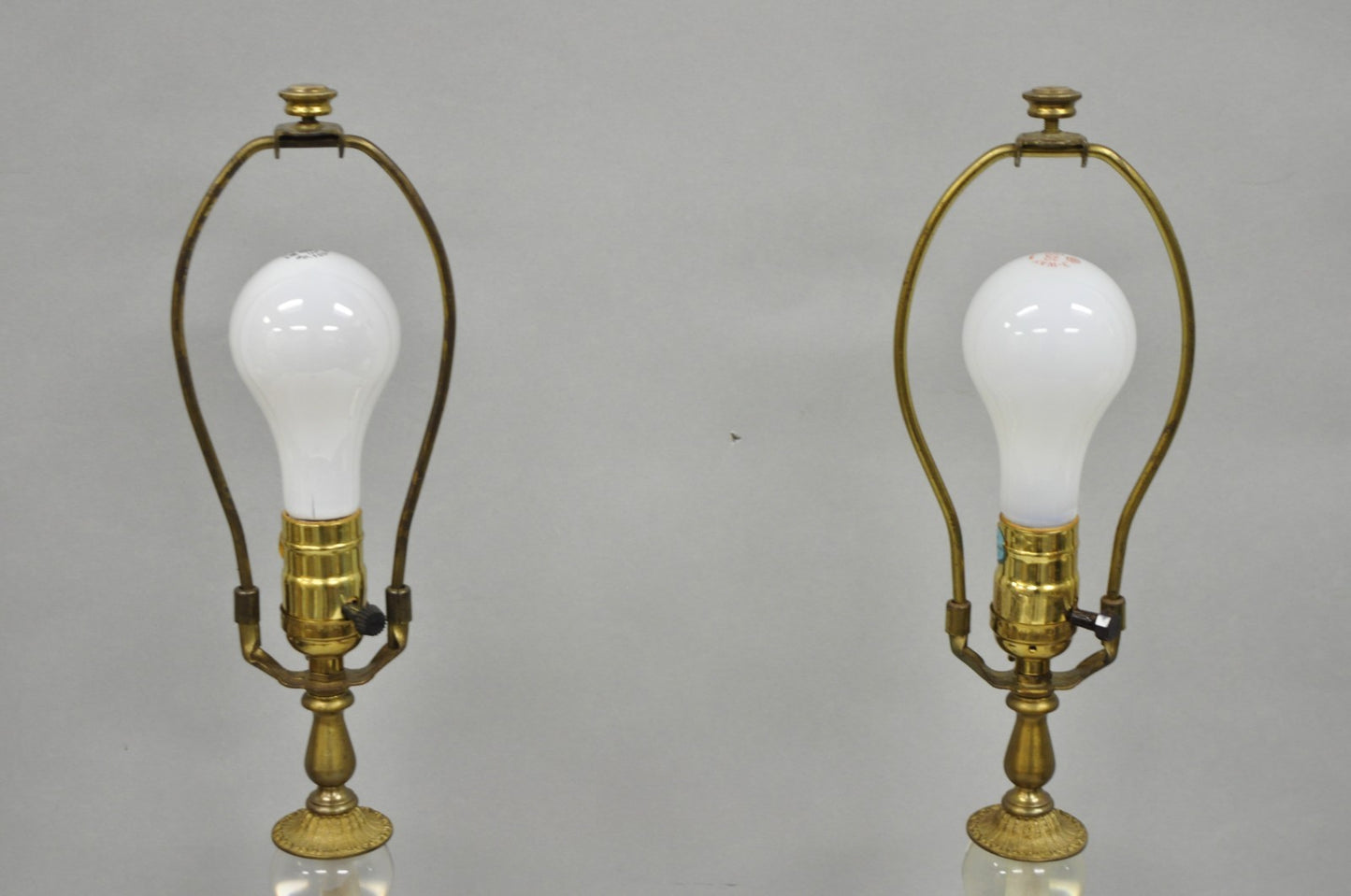 Vintage Art Deco Mid Century Modern Acrylic Lucite Stacked Ball Table Lamps Pair
