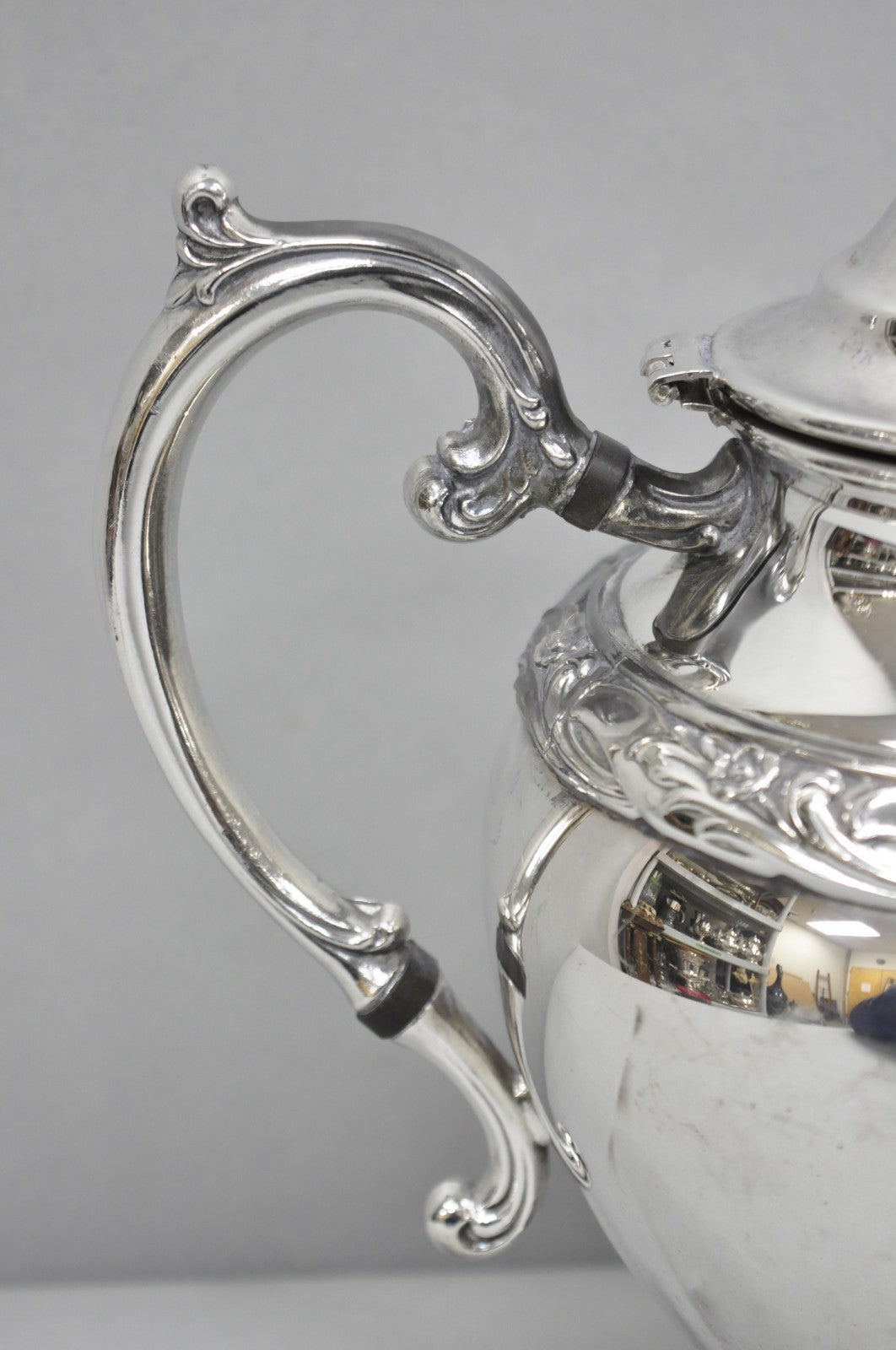 Vintage Rogers & Bro "Exquisite" 4602 Victorian Silver Plated Coffee Pot Teapot