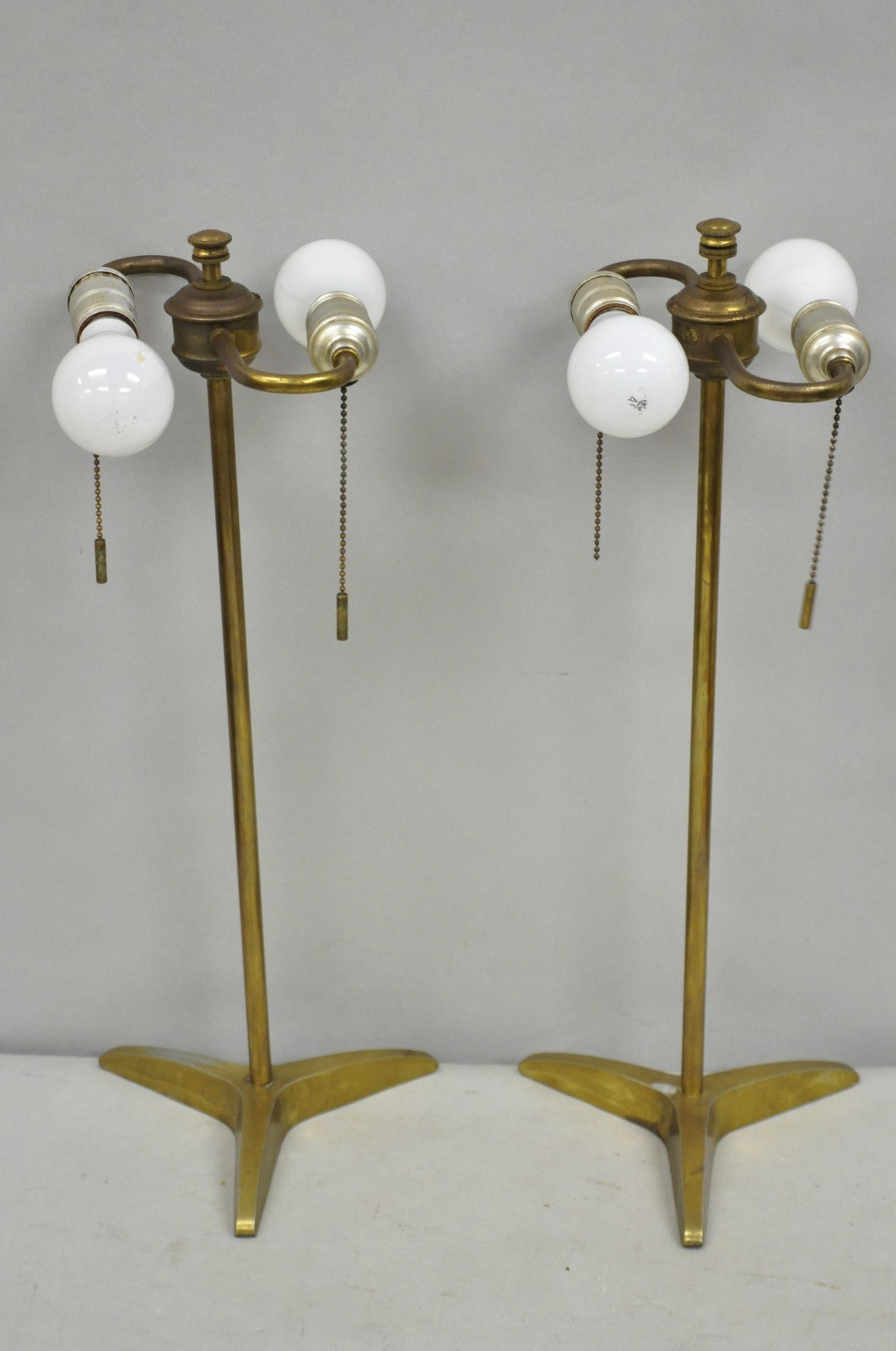 Vintage Gerald Thurston Stiffel Mid Century Modern Brass Tripod Table Lamp Pair