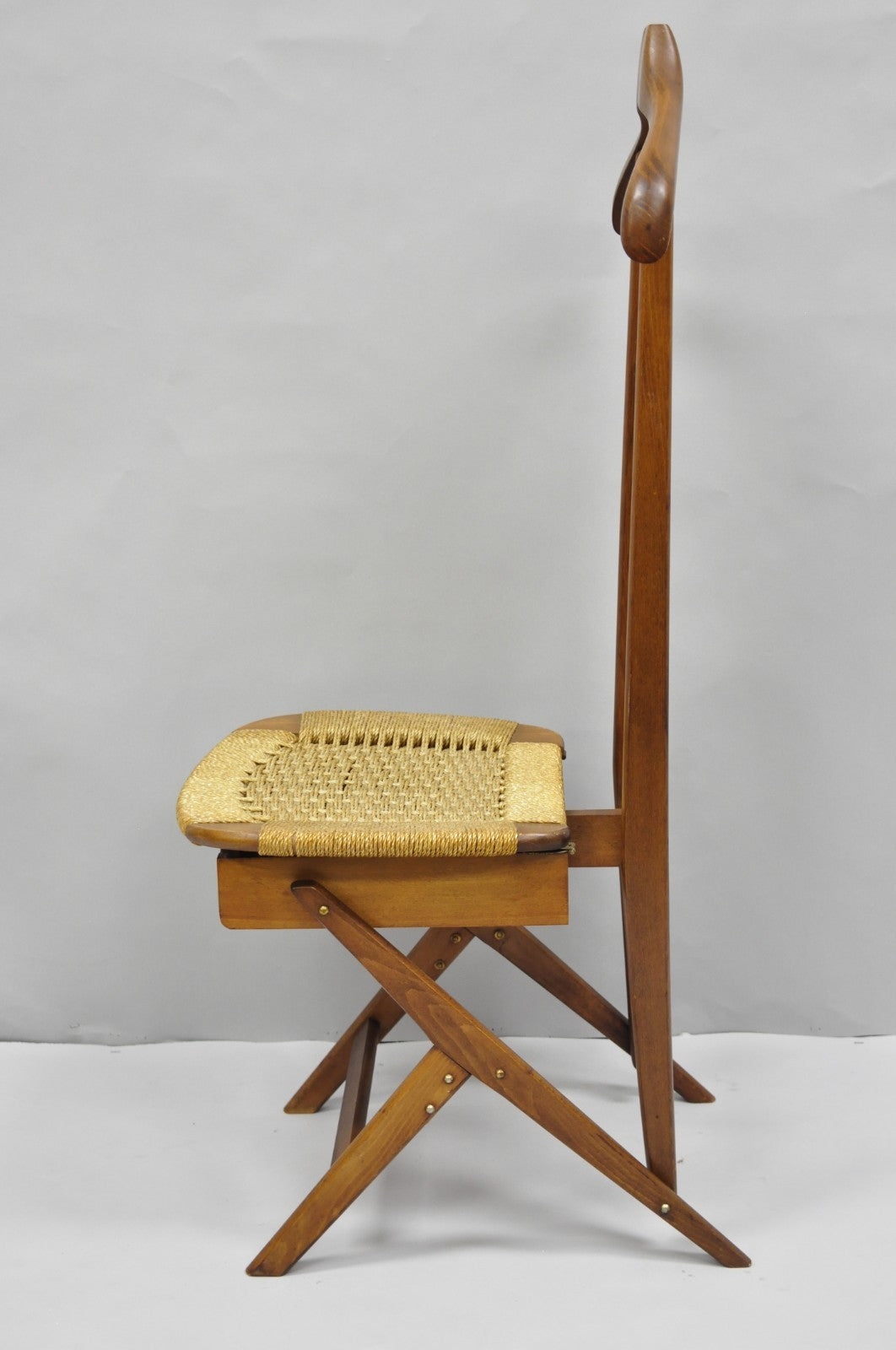 Vintage Mid Century Italian Modern Beech Wood Clothing Valet Chair Seat (A)