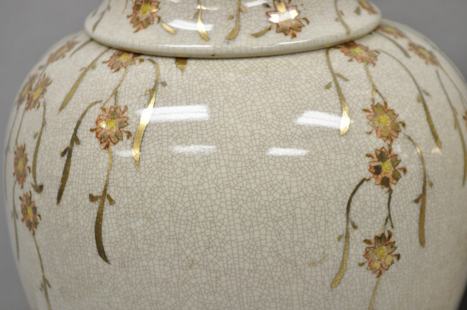 Vintage Chinese Chinoiserie Porcelain Ginger Jar Painted Floral Table Lamp Pair