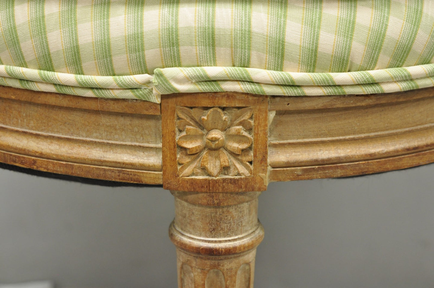 Vintage French Country Louis XVI Style Round Seat Carved Vanity Stool Chair