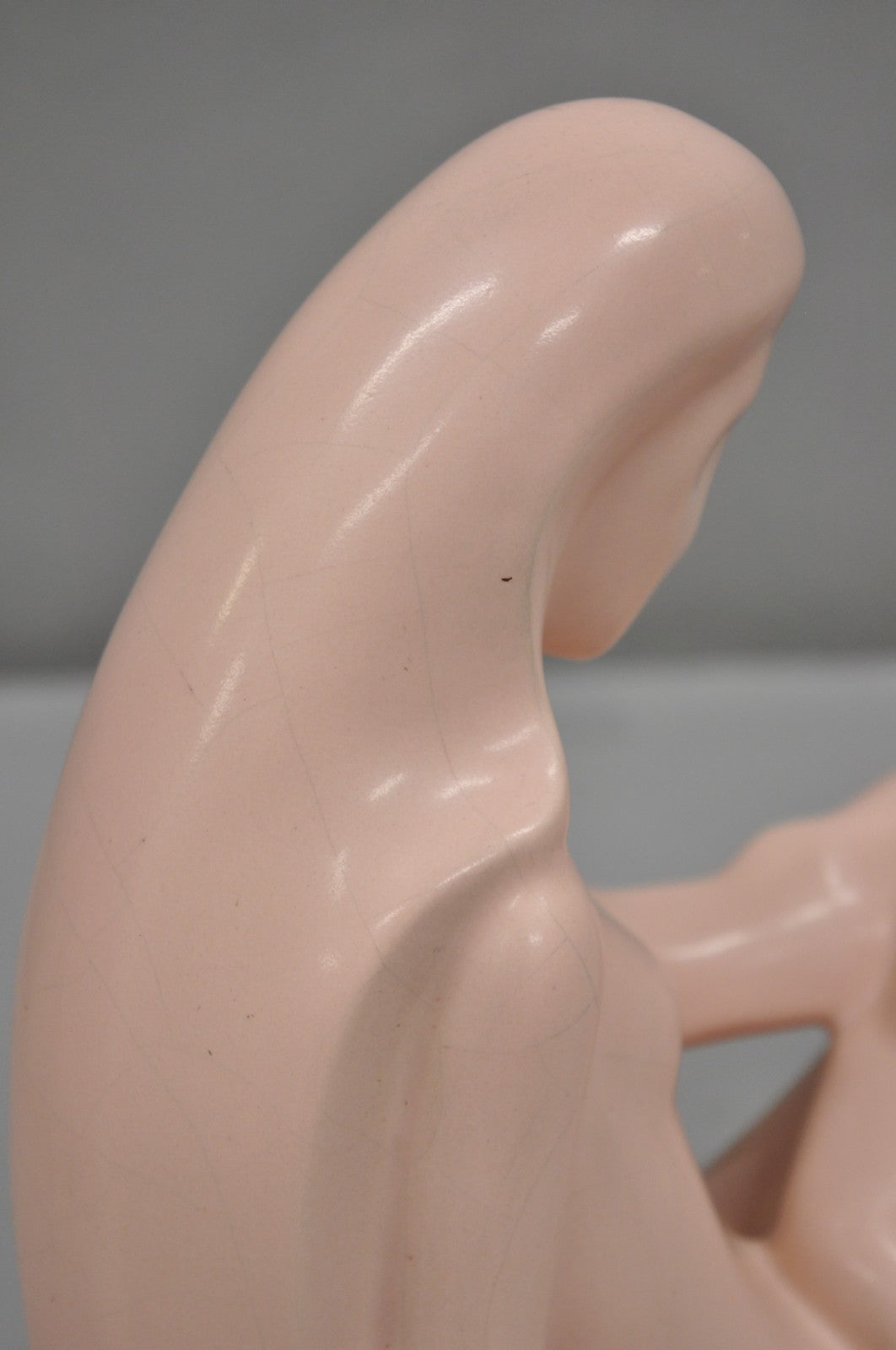 Vintage Royal Haeger "Mother and Child" Pale Pink Ceramic Statue Sculpture