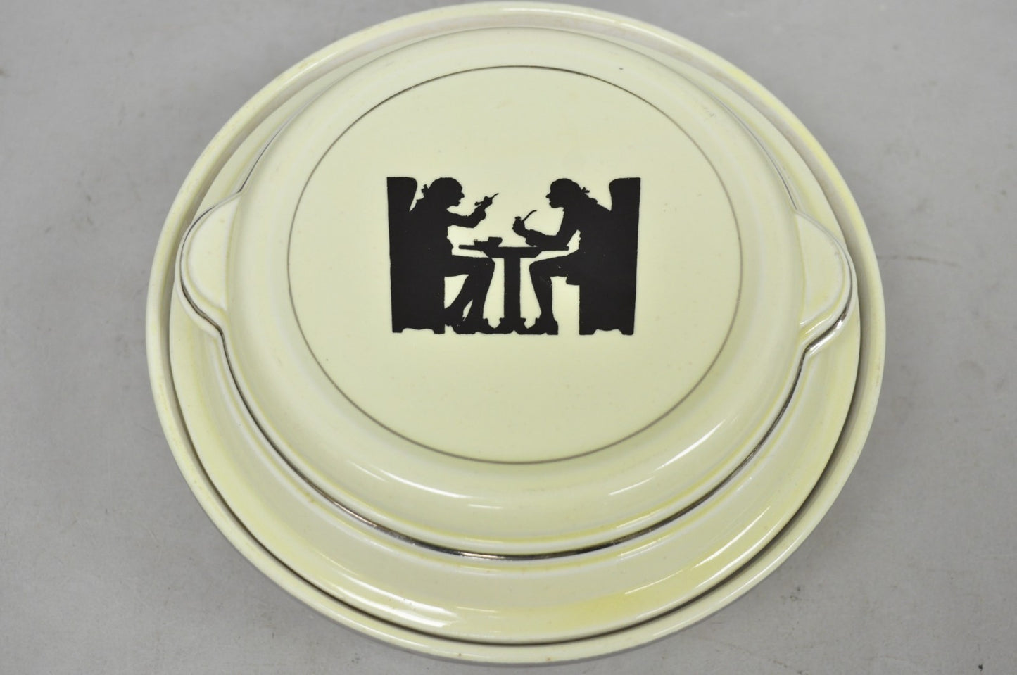 Vintage Hall's China Tavern Silhouette Medallion Traditional Casserole Dish Bowl