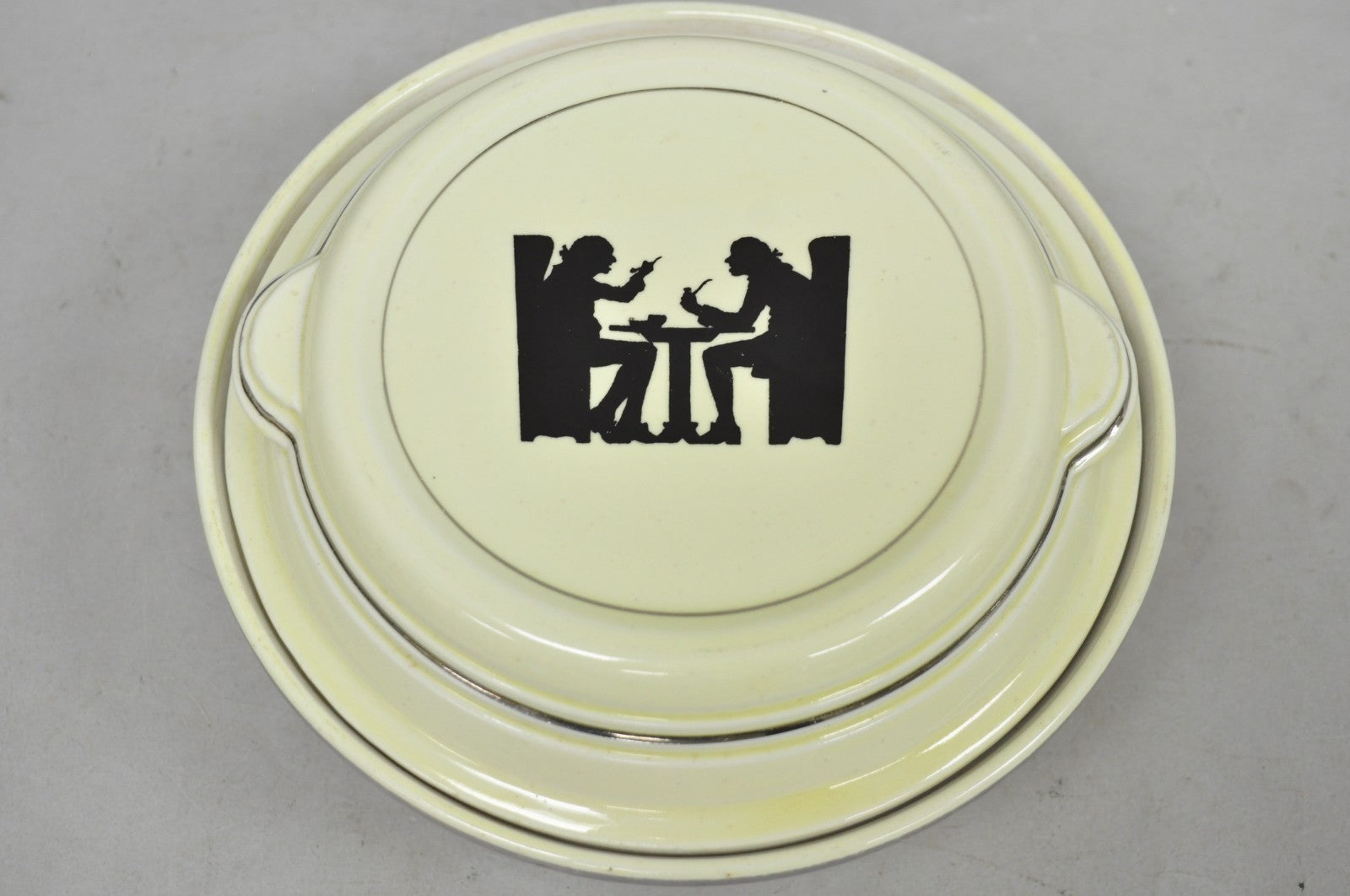 Vintage Hall's China Tavern Silhouette Medallion Traditional Casserole Dish Bowl
