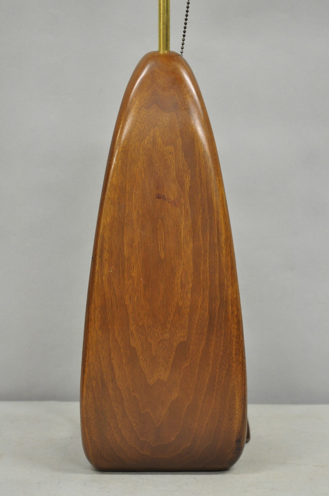 Vintage Modeline Mid Century Modern Sculpted Walnut Pull Chain Table Lamp