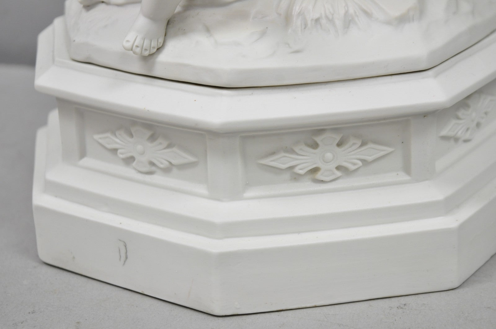 Vintage French Bisque White Porcelain Maritime Figural Cherubs Table Lamp